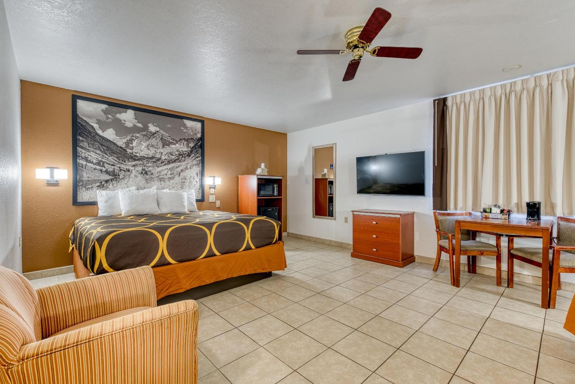 Super 8 By Wyndham Alamosa Motell Rum bild