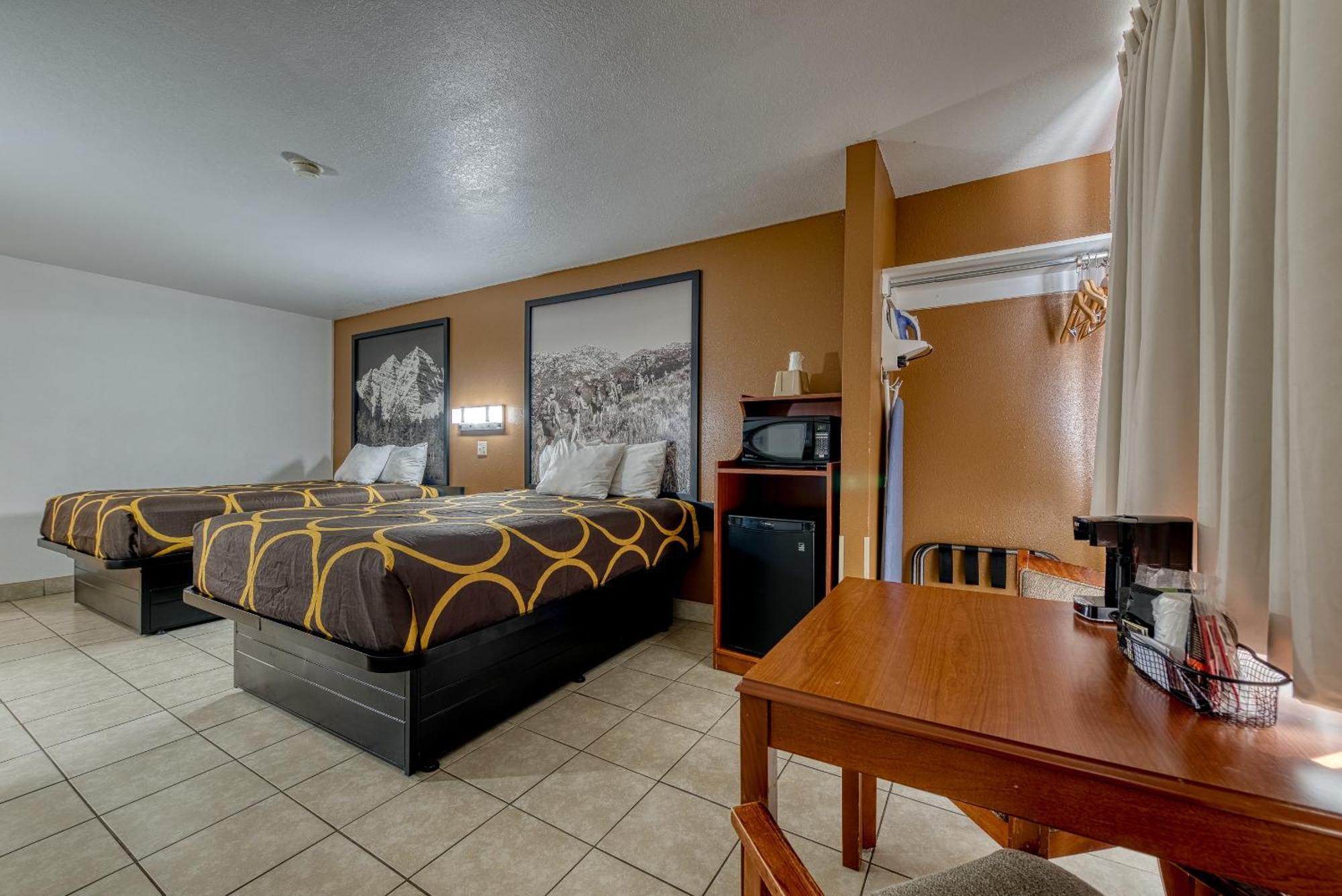 Super 8 By Wyndham Alamosa Motell Rum bild